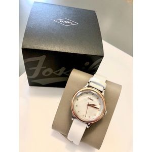 Fossil women white leather watch